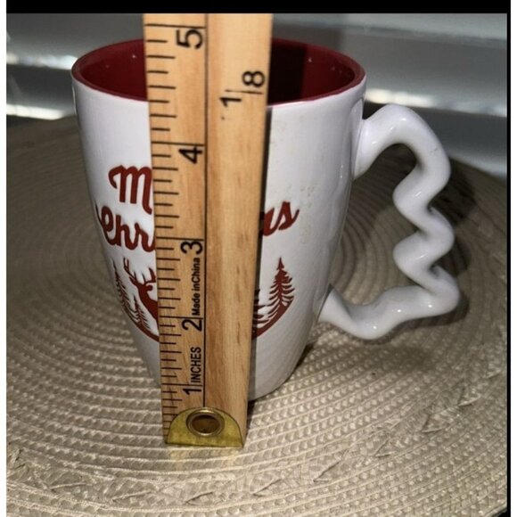 Christmas Themed Ceramic Mug Set With Santa & Holiday Designs - Picture 6 of 8